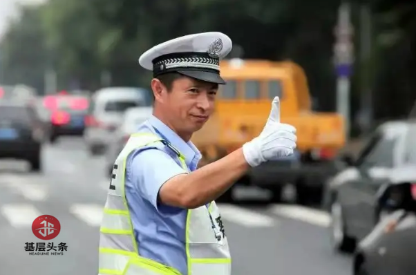 青岛市委市政府发出关于向李涌同志学习的决定