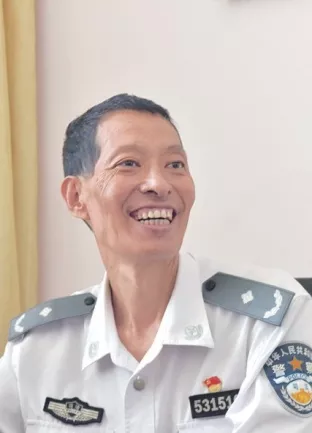 在鲜红的党旗下——司法行政百年英模谱：唐顺保