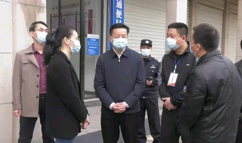 江西南丰县委书记叶峰调研疫情防疫工作
