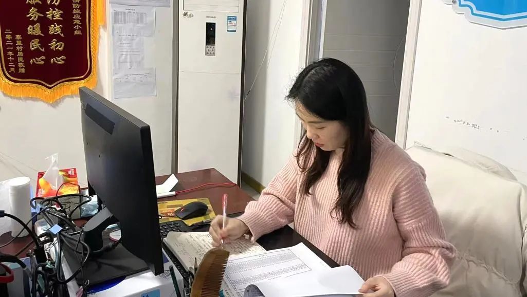 青岛西海岸新区张家楼街道薛亚楠：平凡的岗位上绽放青春芳华