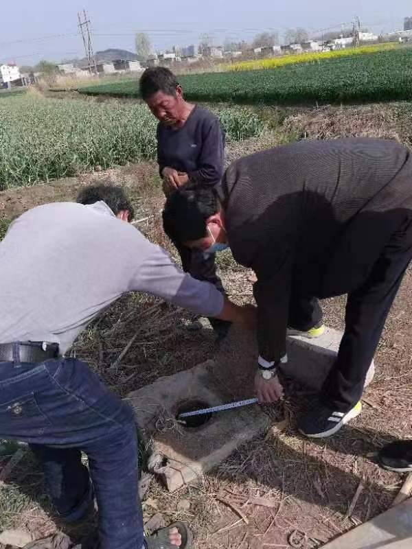 山东省兰陵县水利局积极做好农村机电井通电工作