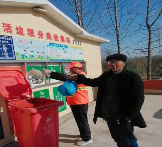 青岛西海岸新区张家楼街道持续开展垃圾分类主题宣传活动