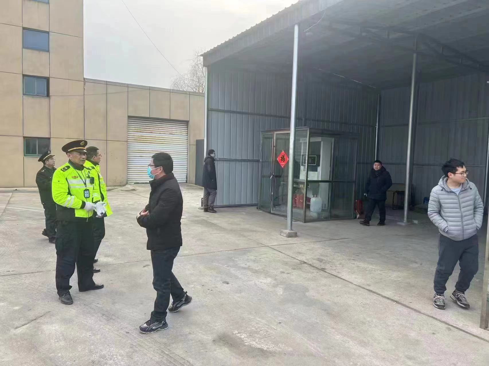 建湖县查处两起非法储销成品油“黑窝点”