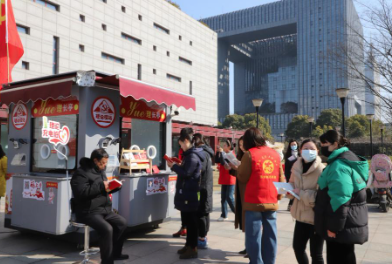 江苏东台市东台镇：健康小屋“换新颜” 变身驿站“传理响”