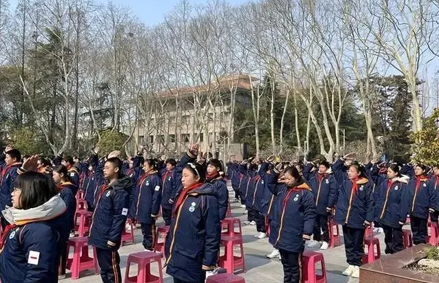 江苏盐城建湖县第一中学获“全国国防教育示范学校”称号