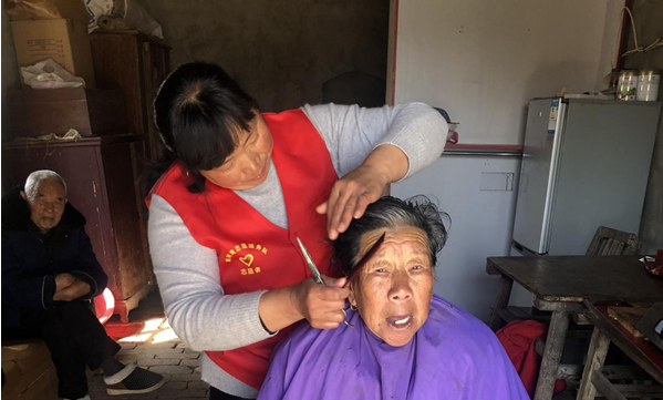 江苏射阳县千秋镇：党员冬训聚能量 学习雷锋践初心