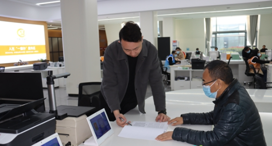 盐城射阳县：全市首笔残疾人业务在县政务服务大厅办结