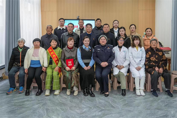 江苏盐城亭湖区：致敬缅怀 让见义勇为精神发扬光大