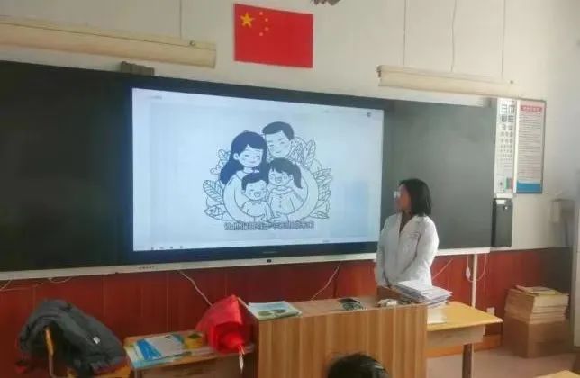 青岛西海岸新区大村镇：“蒲公英”健康教育宣讲团队进校园