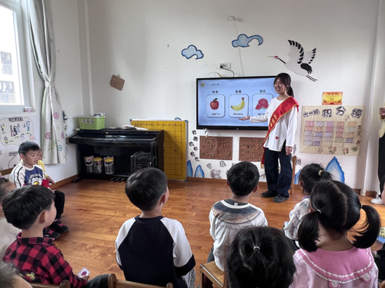 江苏盐城亭湖大洋街道：奉献诚挚爱心 点亮希望课堂