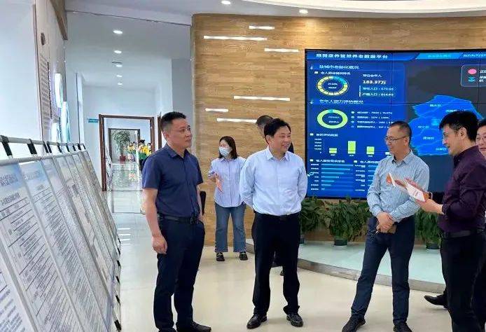 江苏省民政厅领导莅临燕舞康养公司调研指导