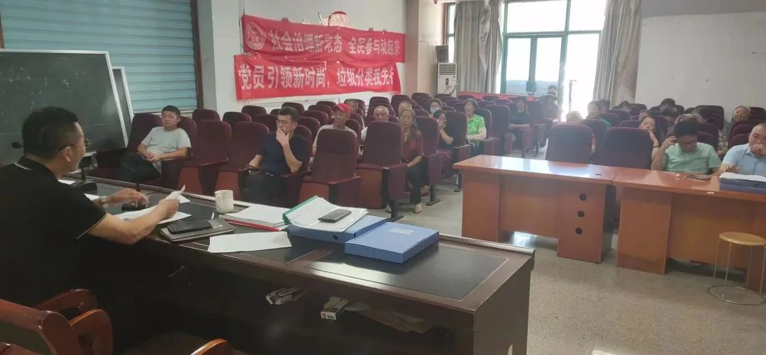 青岛西海岸辛安街道金榜山路社区：党建品牌做指引，凝心聚力为民生