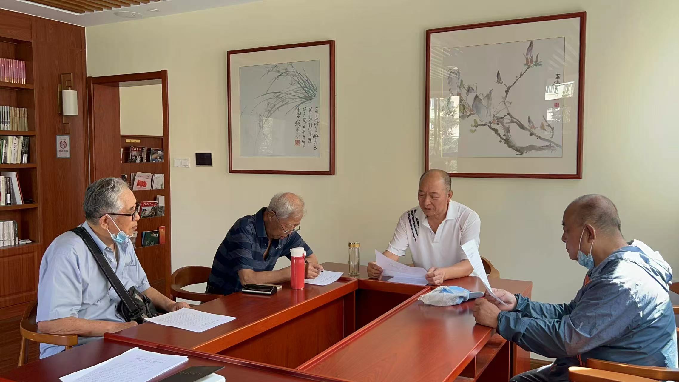 《忠义铸魂 大爱聚力 奉献为本——青岛海军军休大院自管会自治纪实》