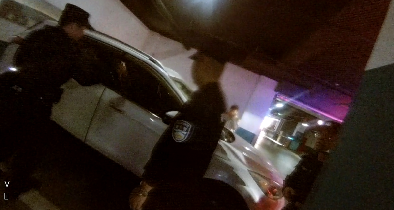 紧急救援！小婴儿被困车内，家长慌了……