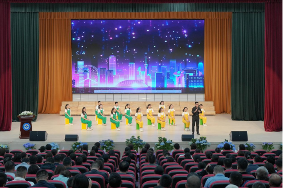 青岛市全环境立德树人宣讲团巡讲活动即墨专场暨即墨区家庭教育协作体成立仪式举行