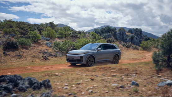 青岛汽车消费市场持续火热，理想智能焕新版助力购车热潮