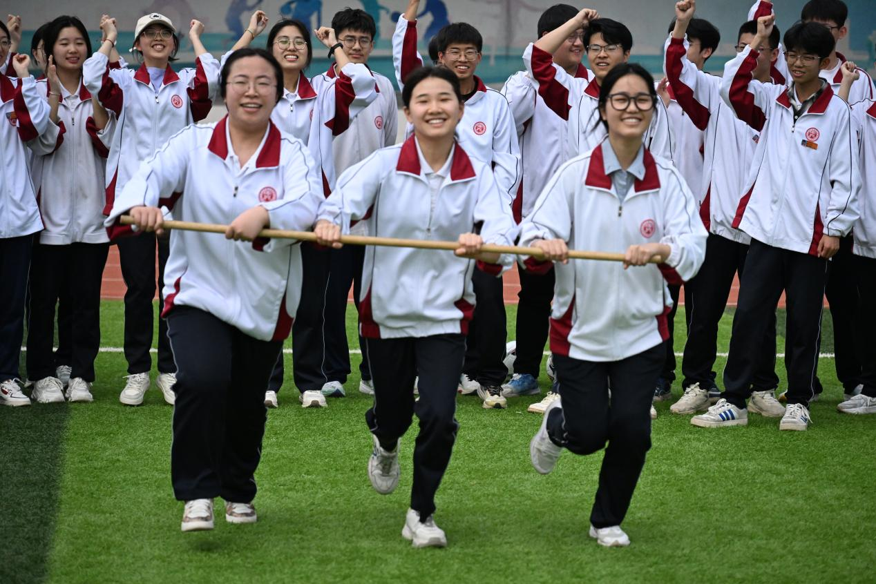 山东即墨：趣味减压迎高考