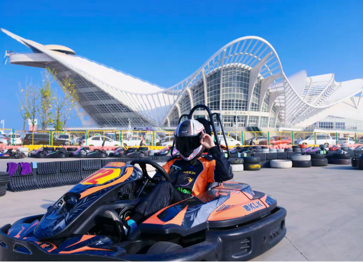 玩得就是心跳！青岛西海岸新区金沙滩啤酒城邀您来体验极限运动