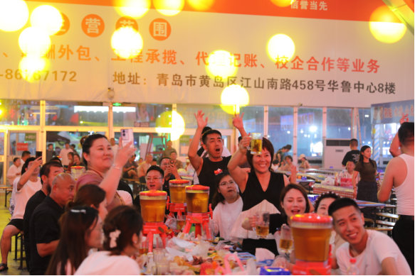 嗨啤畅饮，在青岛西海岸新区金沙滩啤酒城感受舌尖“国际范儿”