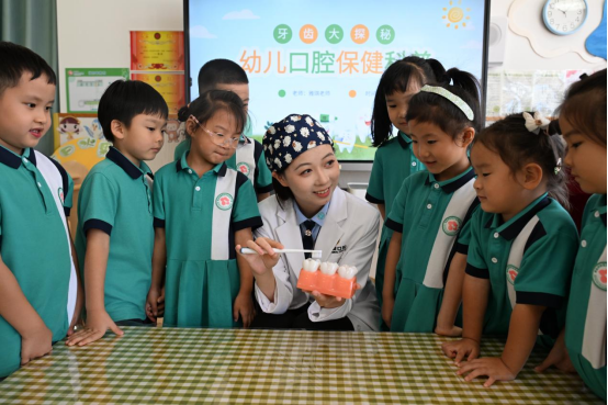 山东即墨：爱牙护牙 从小做起