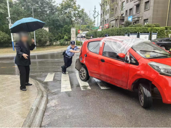 跨省自驾遇“囧途”，民警一推“秒变”暖心之旅