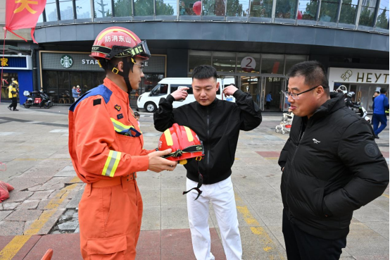 山东即墨：消防安全进社区 居民防火有底气