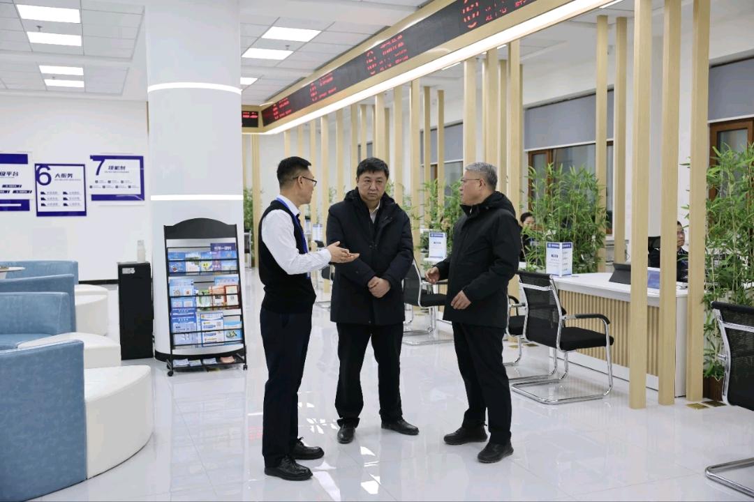 王铁到富锦市宣讲党的二十届四中全会精神并调研当前重点工作