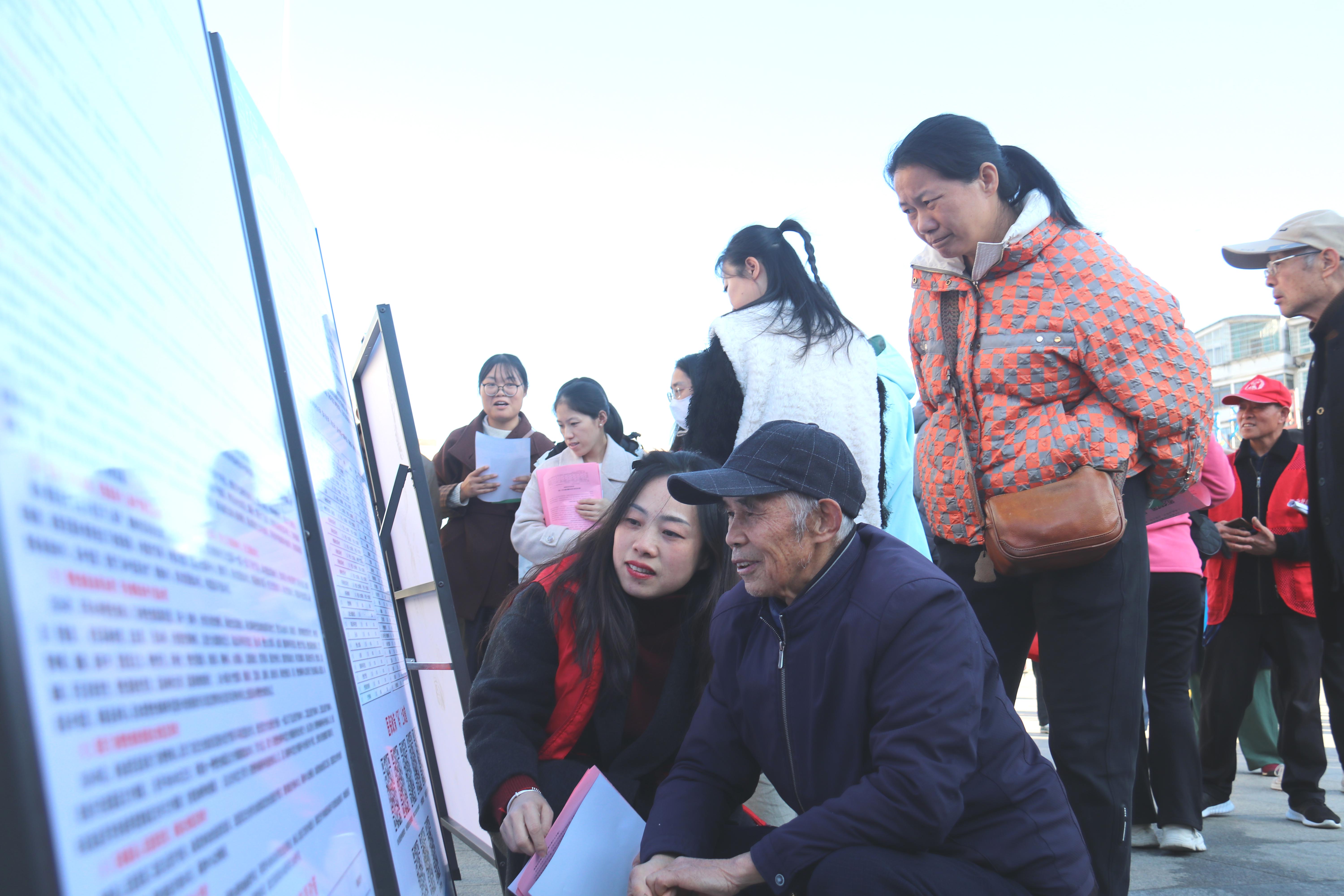 奉新：医保政策汇演 “声”入民心