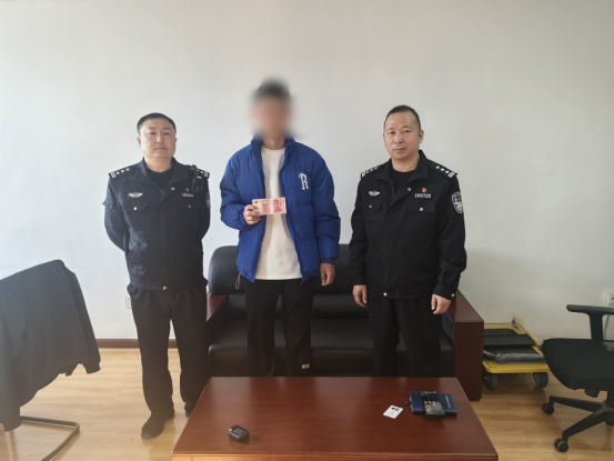 当心！游戏弹窗中的“完美恋人”可能是致命的诱惑