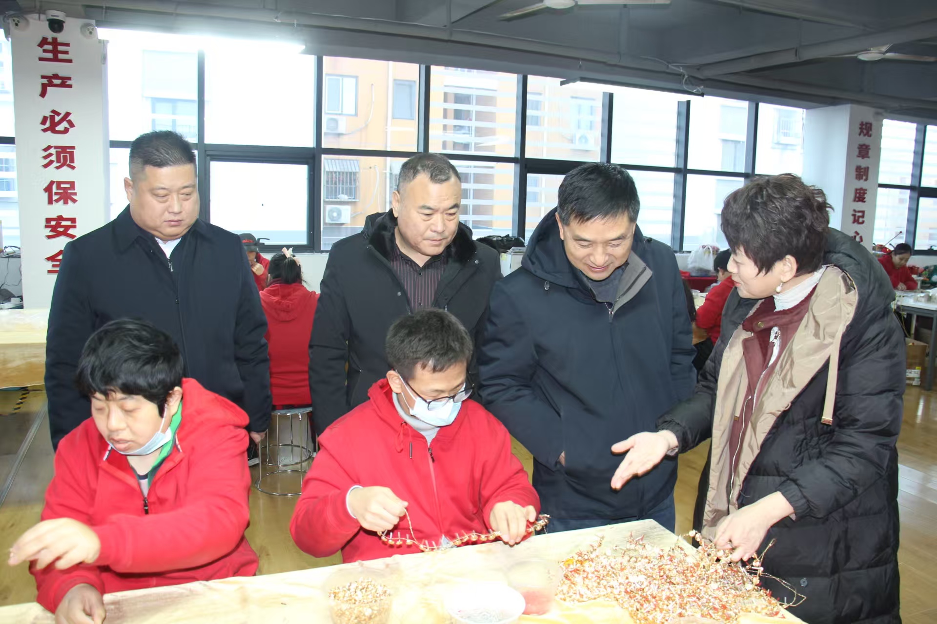 党建领航公益路 媒体助力暖残心——商协会领导走访慰问春雨中心