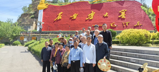 对标先进学经验 凝心聚力促振兴 菏泽市牡丹区何楼街道月光村党支部组织党员群众赴山西大寨村考察学习